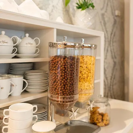 Hotel Bialy Dom Henlex Restauracja Poznaň