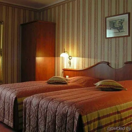 Bialy Dom Henlex Restauracja 3*