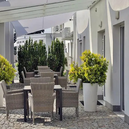 Bialy Dom Henlex Restauracja Hotel