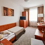 Bialy Dom Henlex Restauracja 3* Poznan