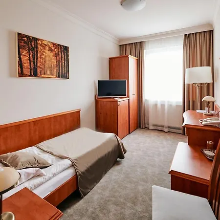 Bialy Dom Henlex Restauracja 3* Poznań