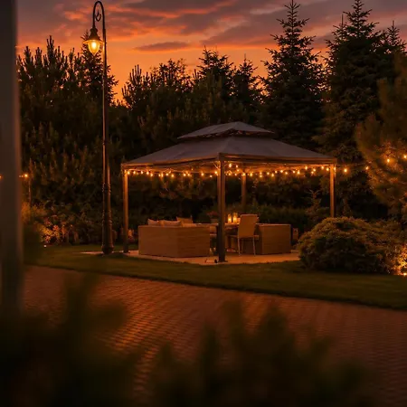 Bialy Dom Henlex Restauracja Hotel 3*