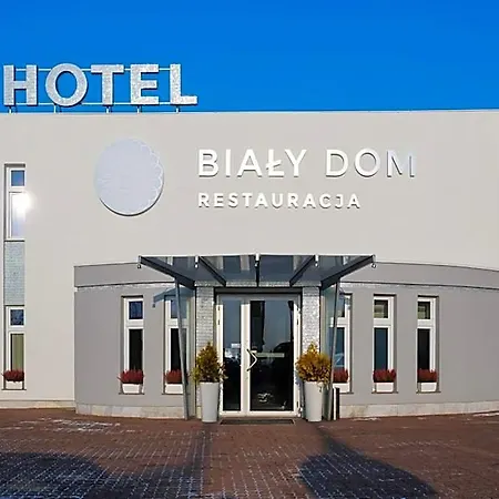 Bialy Dom Henlex Restauracja فندق