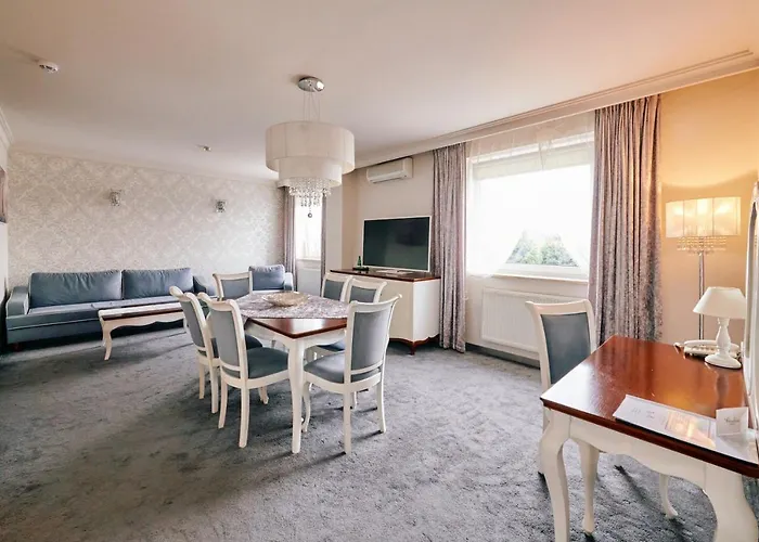 Bialy Dom Henlex Restauracja